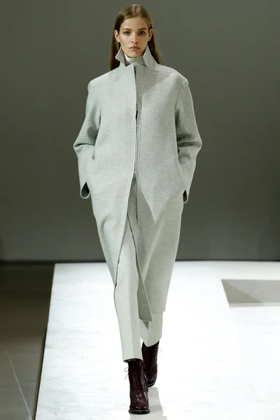 Look 9